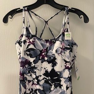Tank top by GAIAM. Women’s XS. NWT. Super for Yoga. OM-DRI. Build in bra! 🌸